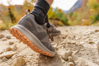 Sale KURU Footwear ATOM Trail Smokegray-apricot